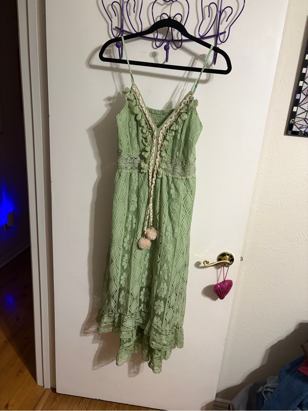 💜 Large Cupshe Light Sage Green Lace Pom-Trim Spaghetti Strap Sundress NWT